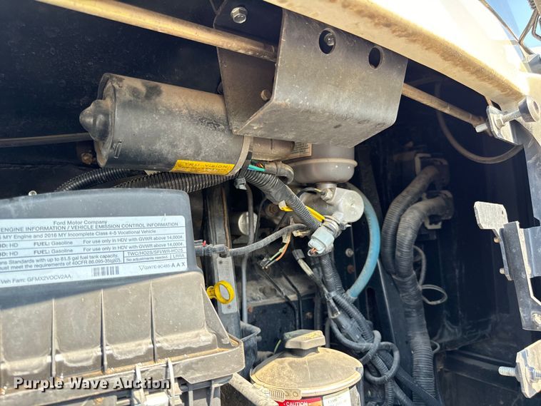 image for item EH6979 2016 Winnebago  Vista LX RV