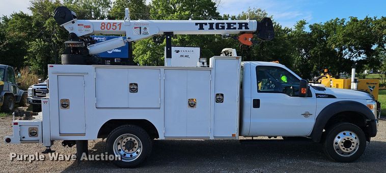 image for item EI8230 2012 Ford F550 Super Duty XL utility / service truck