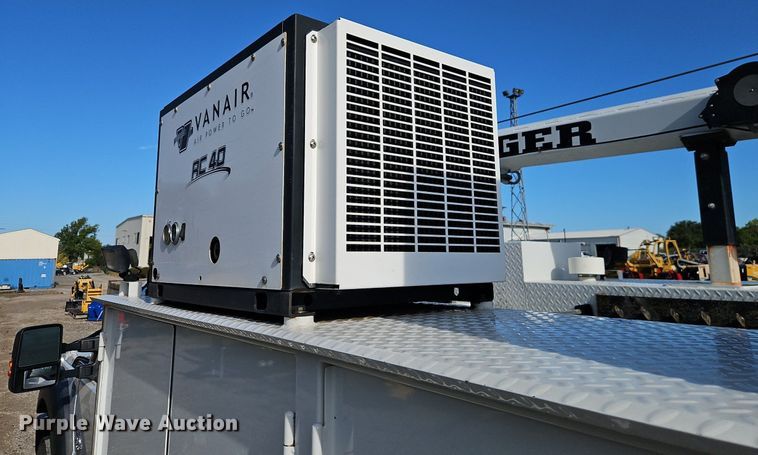 image for item EI8230 2012 Ford F550 Super Duty XL utility / service truck