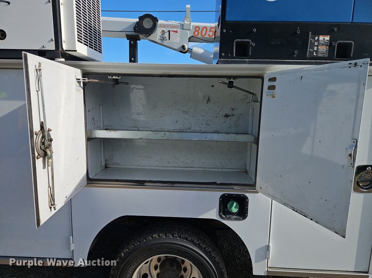 image for item EI8230 2012 Ford F550 Super Duty XL utility / service truck