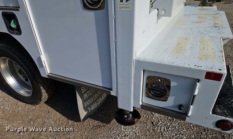 image for item EI8230 2012 Ford F550 Super Duty XL utility / service truck