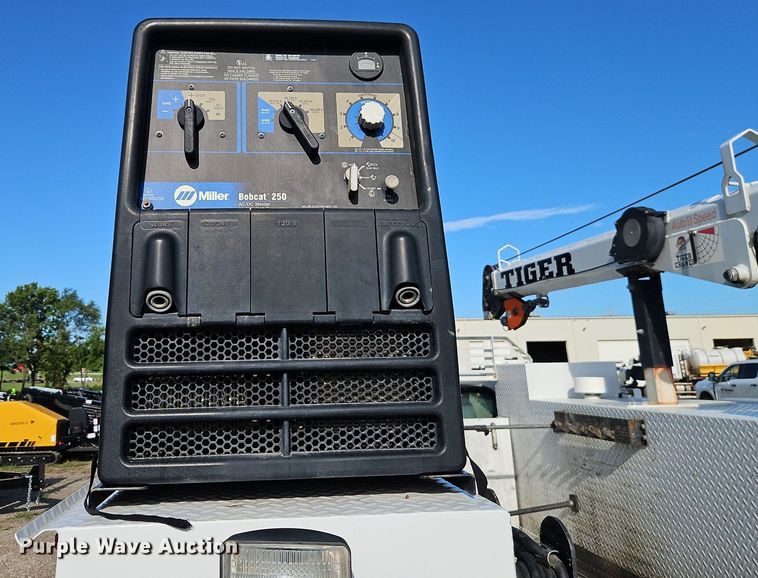 image for item EI8230 2012 Ford F550 Super Duty XL utility / service truck