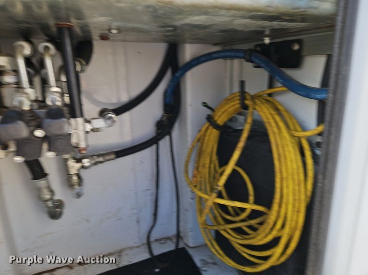 image for item EI8230 2012 Ford F550 Super Duty XL utility / service truck