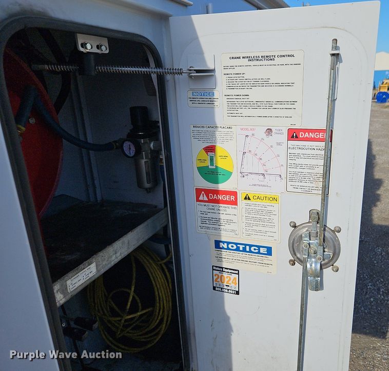 image for item EI8230 2012 Ford F550 Super Duty XL utility / service truck