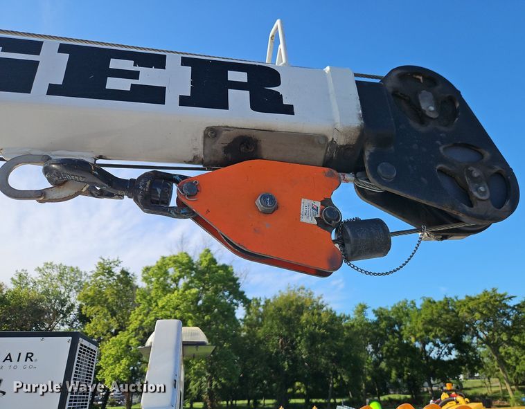 image for item EI8230 2012 Ford F550 Super Duty XL utility / service truck