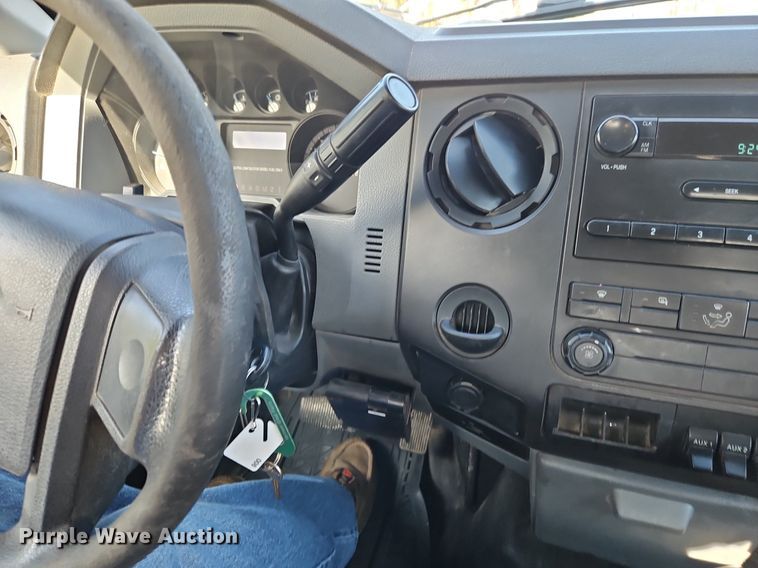 image for item EI8230 2012 Ford F550 Super Duty XL utility / service truck