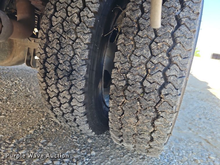 image for item EI8230 2012 Ford F550 Super Duty XL utility / service truck