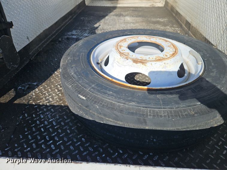 image for item EI8230 2012 Ford F550 Super Duty XL utility / service truck