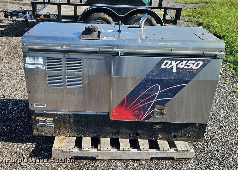 image for item EI8240 Red-D-Arc DX450 welder/generator