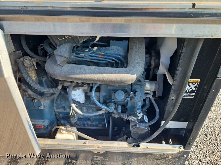 image for item EI8240 Red-D-Arc DX450 welder/generator