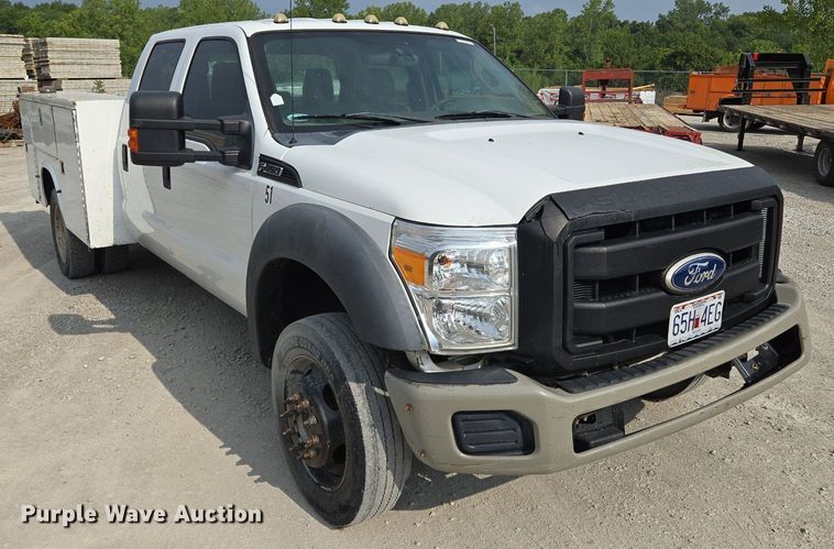 image for item EI8246 2011 Ford  F450 Super Duty XL Crew Cab utility / service truck