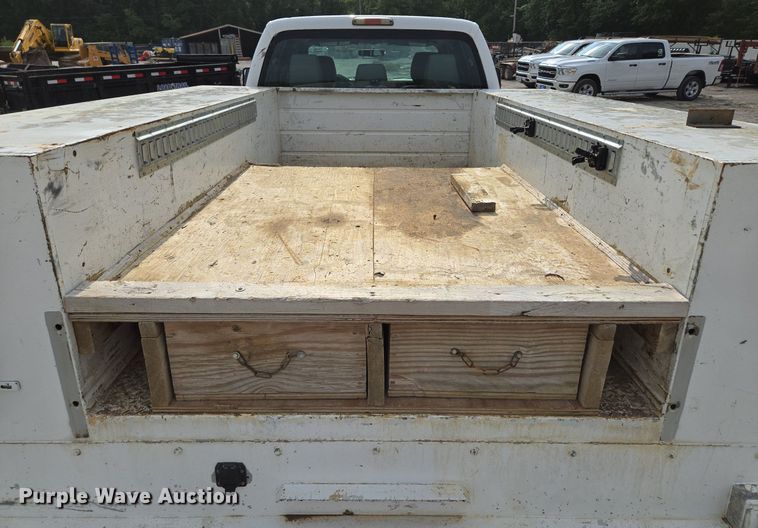 image for item EI8246 2011 Ford  F450 Super Duty XL Crew Cab utility / service truck