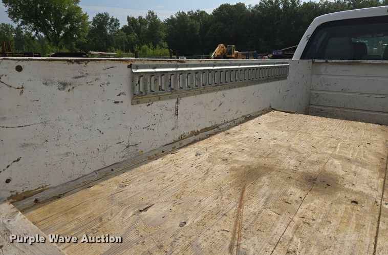 image for item EI8246 2011 Ford  F450 Super Duty XL Crew Cab utility / service truck