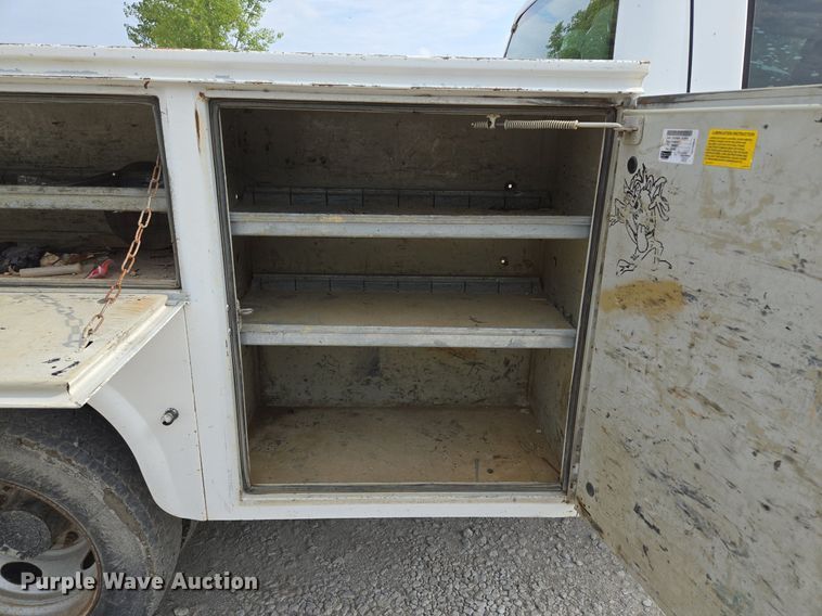 image for item EI8246 2011 Ford  F450 Super Duty XL Crew Cab utility / service truck