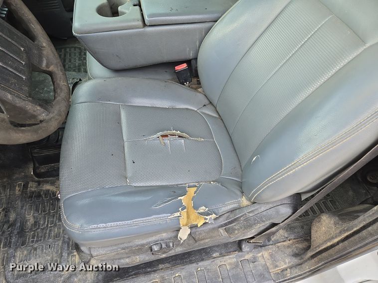 image for item EI8246 2011 Ford  F450 Super Duty XL Crew Cab utility / service truck