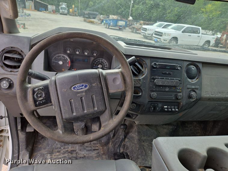 image for item EI8246 2011 Ford  F450 Super Duty XL Crew Cab utility / service truck