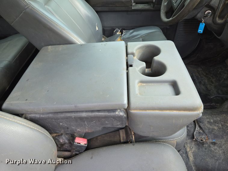 image for item EI8246 2011 Ford  F450 Super Duty XL Crew Cab utility / service truck