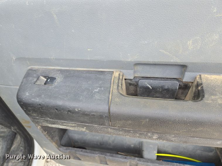 image for item EI8246 2011 Ford  F450 Super Duty XL Crew Cab utility / service truck