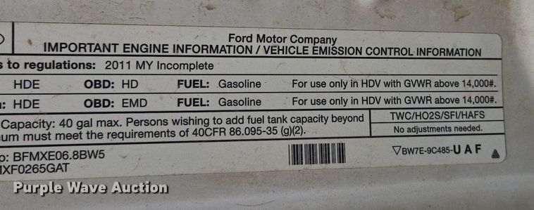 image for item EI8246 2011 Ford  F450 Super Duty XL Crew Cab utility / service truck