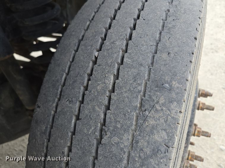 image for item EI8246 2011 Ford  F450 Super Duty XL Crew Cab utility / service truck