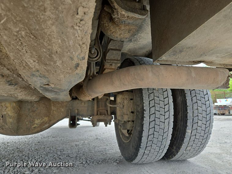 image for item EI8246 2011 Ford  F450 Super Duty XL Crew Cab utility / service truck