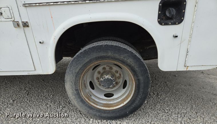 image for item EI8246 2011 Ford  F450 Super Duty XL Crew Cab utility / service truck