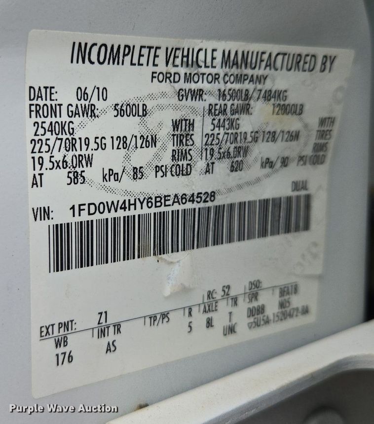 image for item EI8246 2011 Ford  F450 Super Duty XL Crew Cab utility / service truck