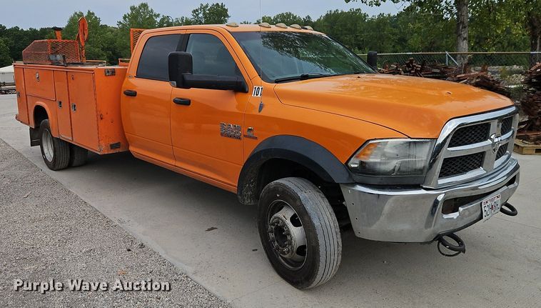 image for item EI8253 2013 Dodge  Ram 5500HD Crew Cab utility / service truck