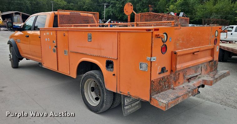 image for item EI8253 2013 Dodge  Ram 5500HD Crew Cab utility / service truck