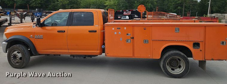 image for item EI8253 2013 Dodge  Ram 5500HD Crew Cab utility / service truck