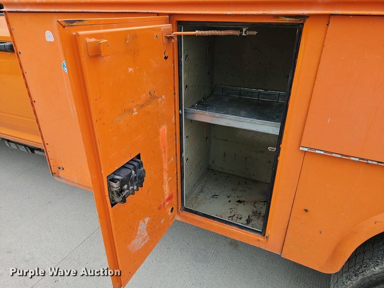 image for item EI8253 2013 Dodge  Ram 5500HD Crew Cab utility / service truck