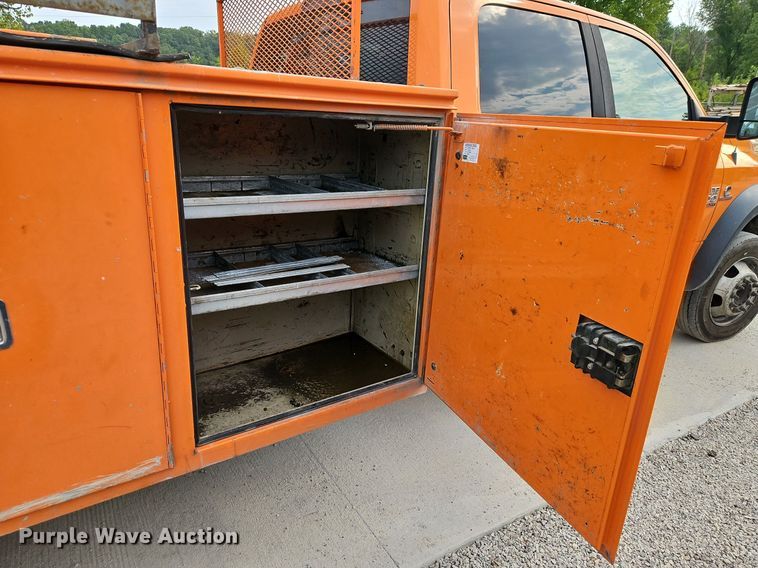 image for item EI8253 2013 Dodge  Ram 5500HD Crew Cab utility / service truck