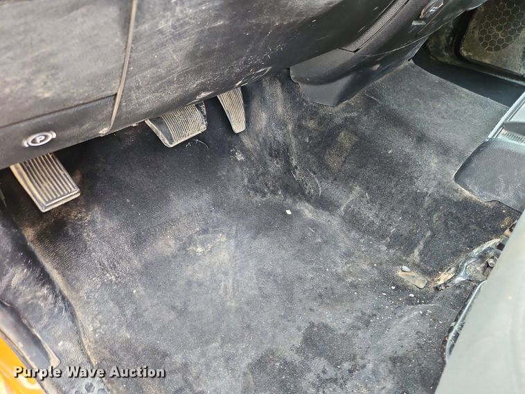 image for item EI8253 2013 Dodge  Ram 5500HD Crew Cab utility / service truck