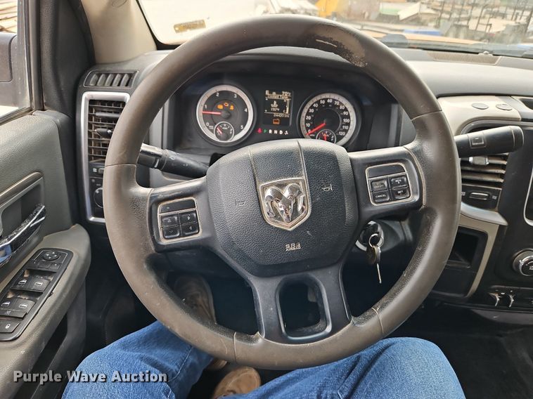 image for item EI8253 2013 Dodge  Ram 5500HD Crew Cab utility / service truck