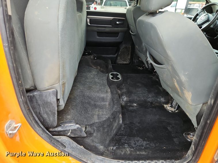 image for item EI8253 2013 Dodge  Ram 5500HD Crew Cab utility / service truck