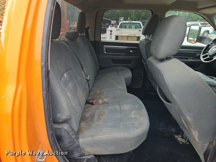 image for item EI8253 2013 Dodge  Ram 5500HD Crew Cab utility / service truck