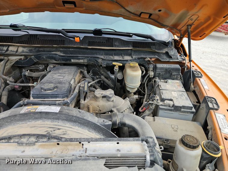 image for item EI8253 2013 Dodge  Ram 5500HD Crew Cab utility / service truck