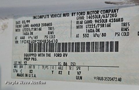 image for item EI8254 1999 Ford E450 Super Duty shuttle bus