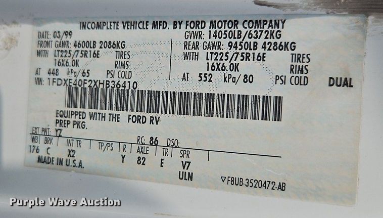 image for item EI8254 1999 Ford E450 Super Duty shuttle bus