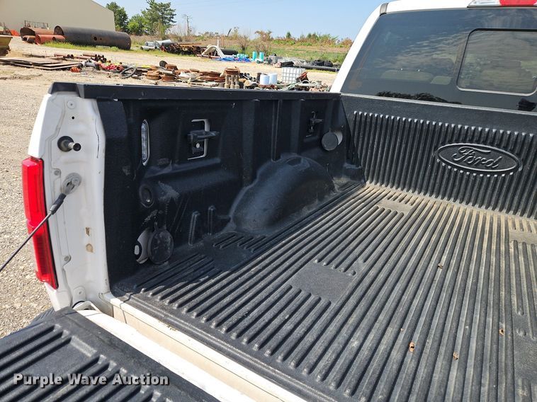 image for item EI8257 2018 Ford F150 Lariat SuperCrew pickup truck