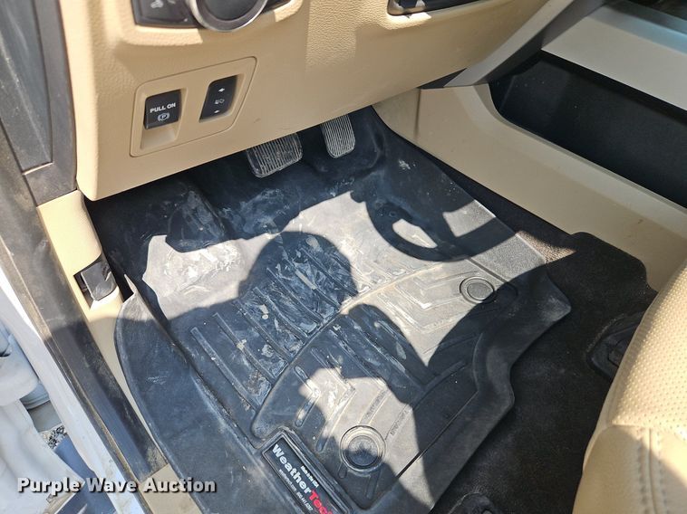 image for item EI8257 2018 Ford F150 Lariat SuperCrew pickup truck