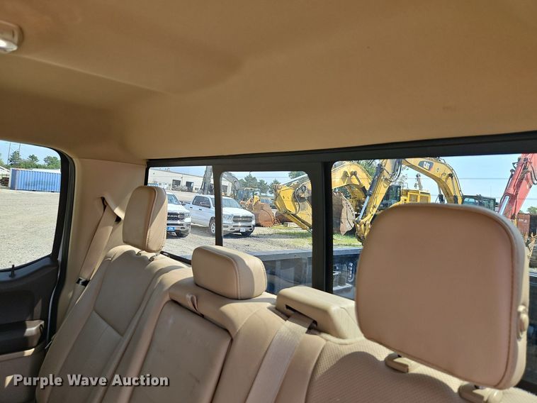 image for item EI8257 2018 Ford F150 Lariat SuperCrew pickup truck