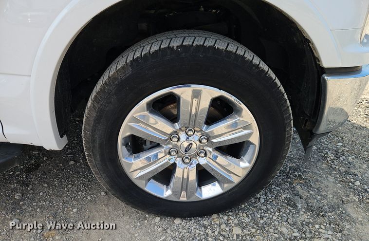 image for item EI8257 2018 Ford F150 Lariat SuperCrew pickup truck