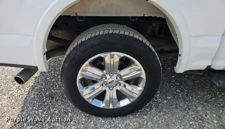 image for item EI8257 2018 Ford F150 Lariat SuperCrew pickup truck