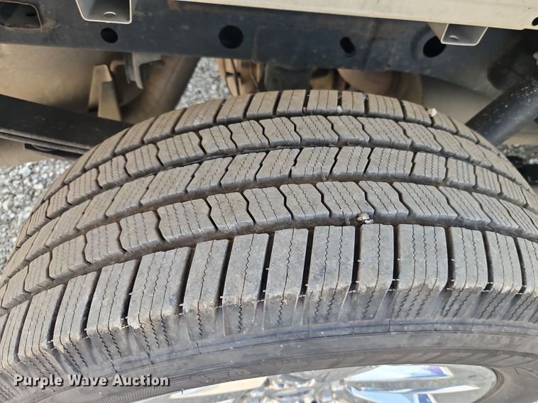 image for item EI8257 2018 Ford F150 Lariat SuperCrew pickup truck