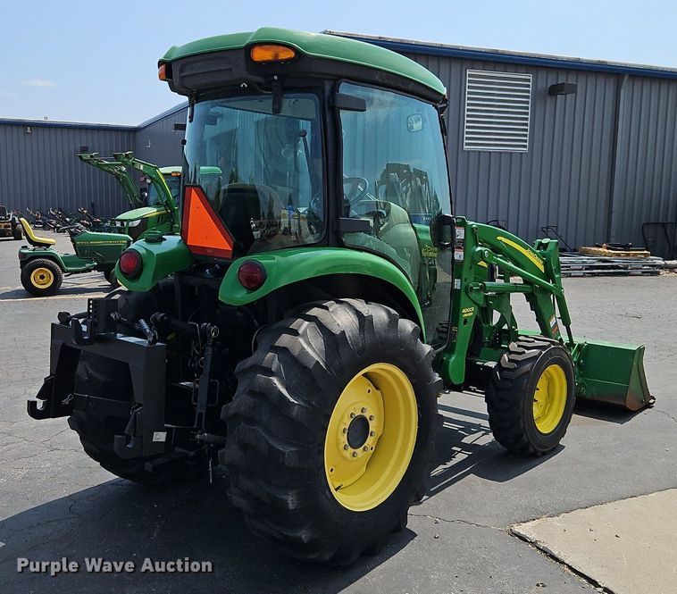 image for item EI8258 2013 John Deere 4320 MFWD tractor