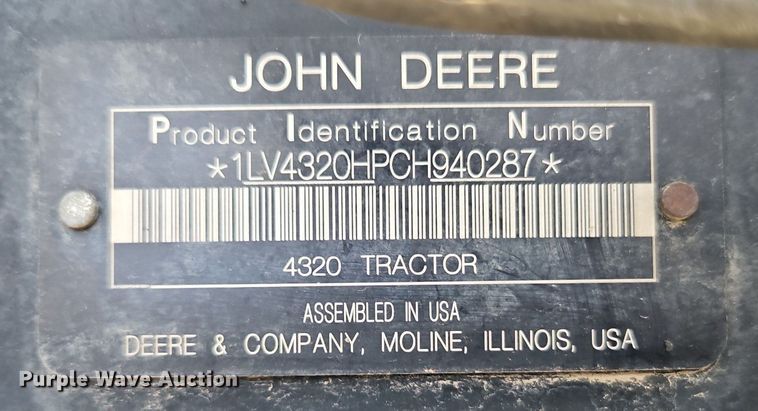 image for item EI8258 2013 John Deere 4320 MFWD tractor