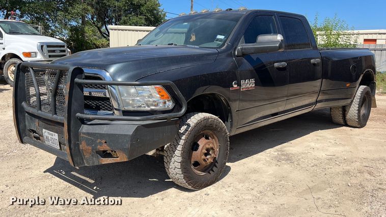 image for item EJ2934 2018 Dodge Ram 3500 Crew Cab pickup truck
