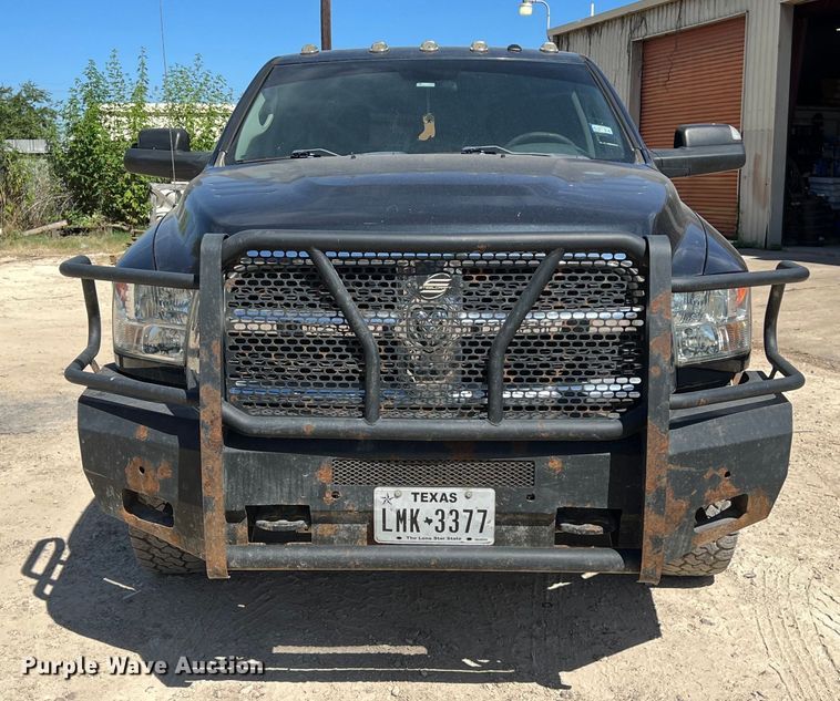 image for item EJ2934 2018 Dodge Ram 3500 Crew Cab pickup truck