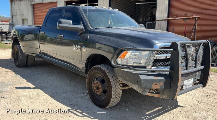 image for item EJ2934 2018 Dodge Ram 3500 Crew Cab pickup truck